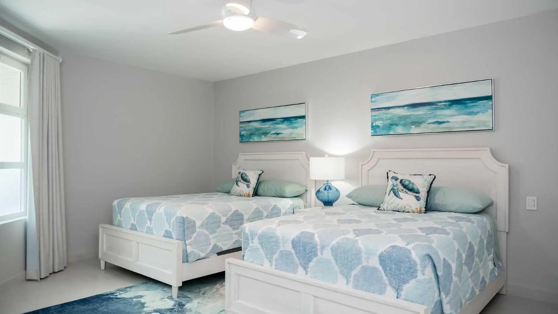 Beachfront - Garden Delight 2Br Condo - E125-2 パームビーチ