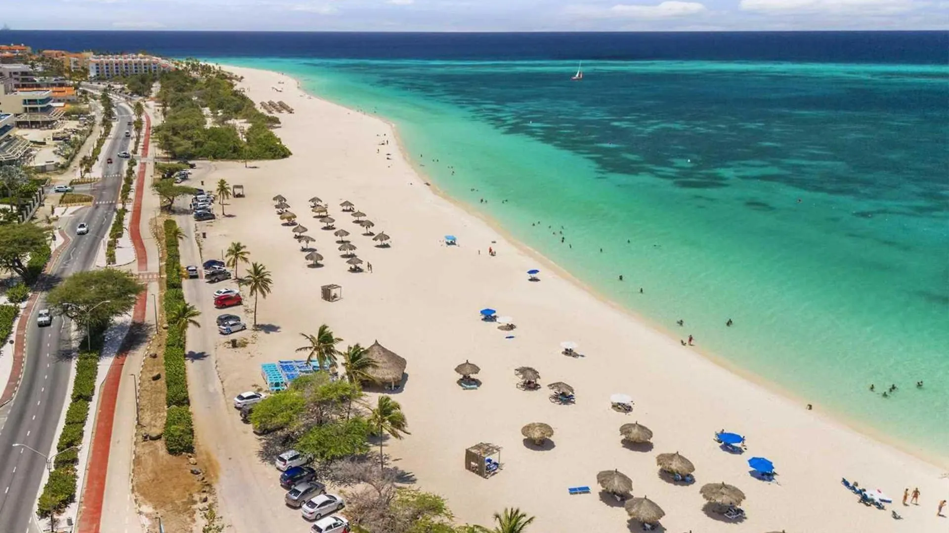 Beachfront - Garden Delight 2Br Condo - E125-2 パームビーチ