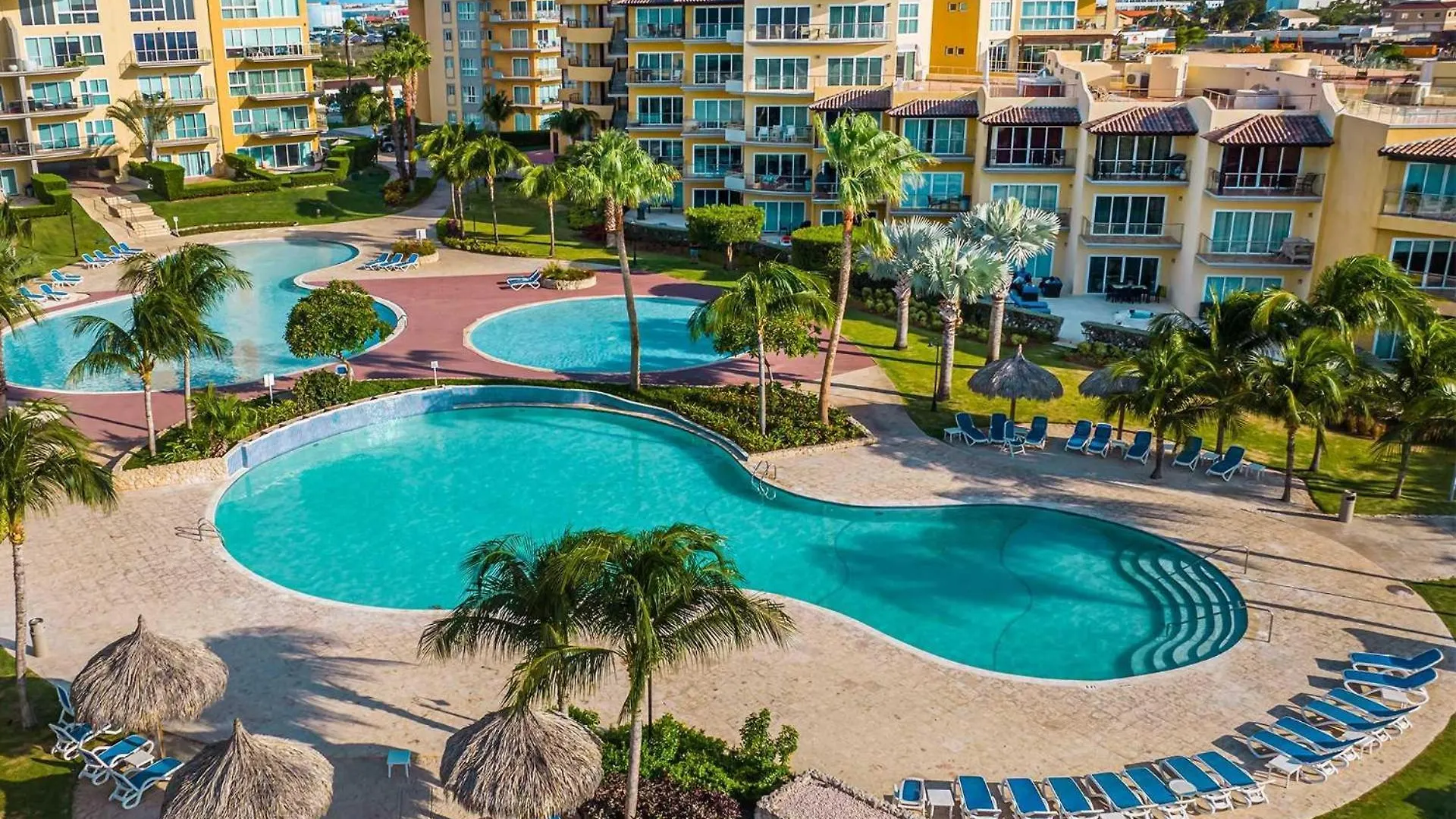 Beachfront - Garden Delight 2Br Condo - E125-2 棕榈滩 0*,